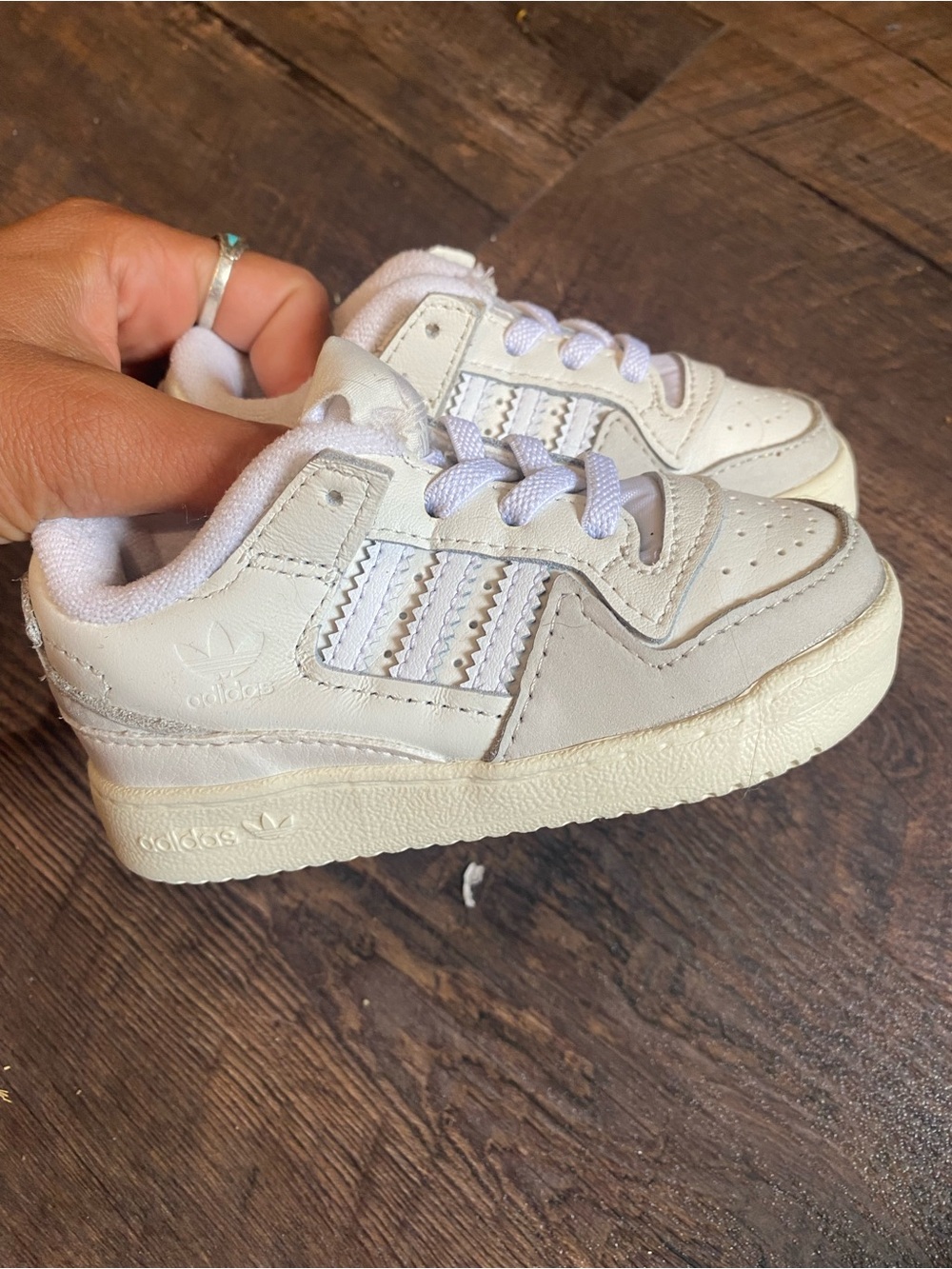 adidas Kids White Low-Top Sneakers with Subtle Ivory Tone